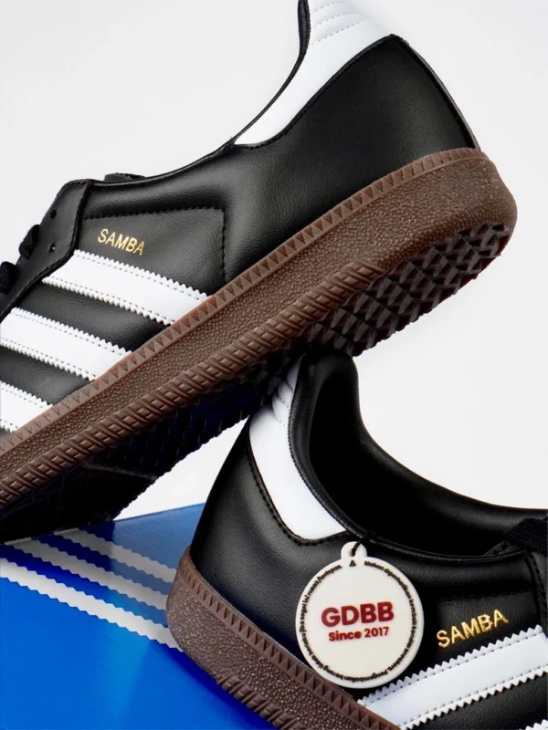 Adidas-Samba-OG-Black-Gum-White-Stripes-Authentic