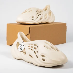 yeezy-foam-runner-ararat
